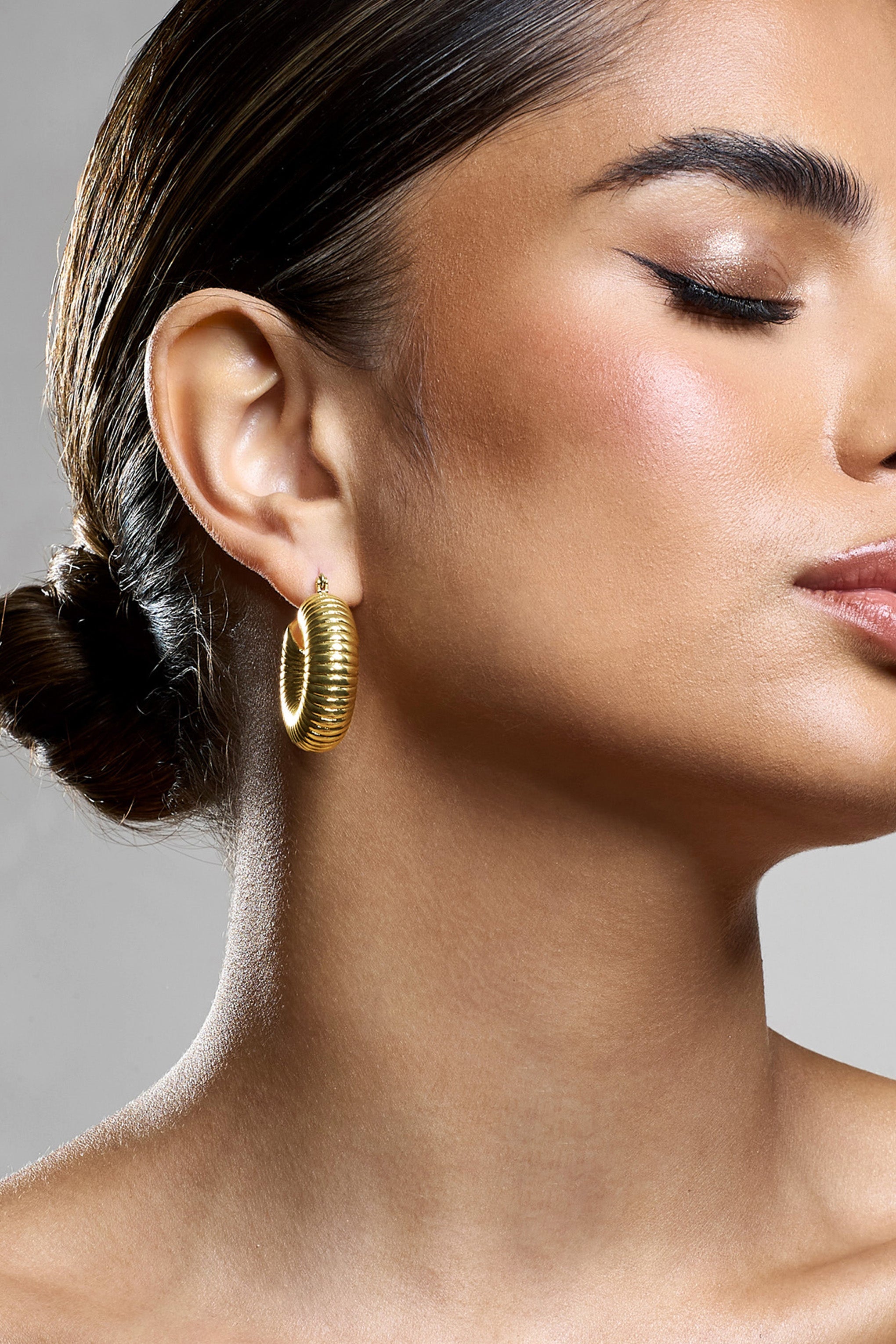 Marceline | Gold Ribbed Chunky Hoop Earrings