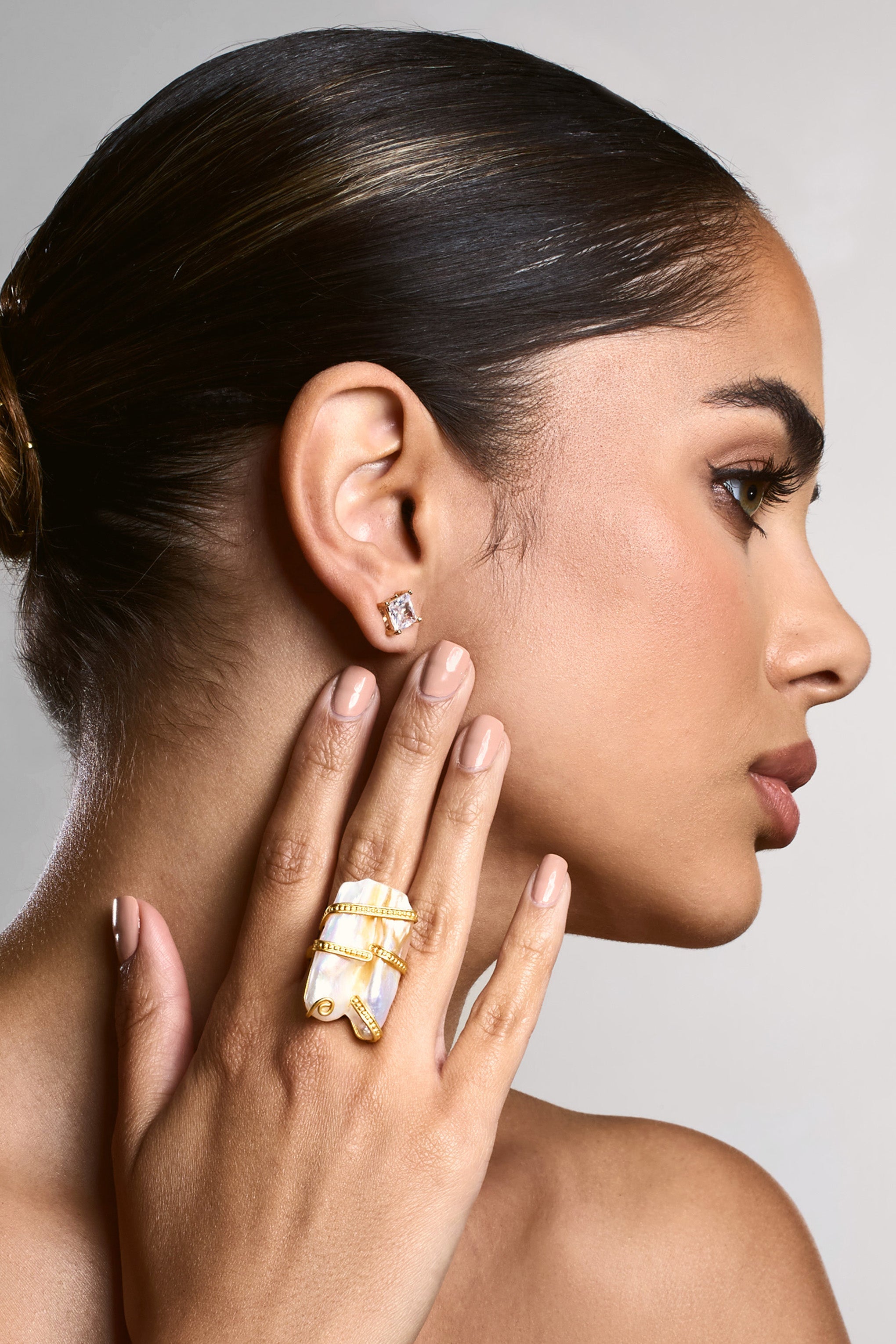 Shore | Gold Adjustable Ring With Iridescent Shell