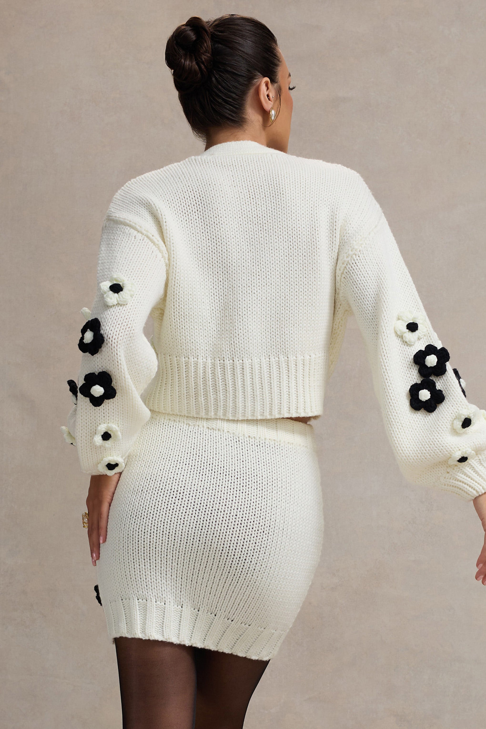 Louvre | Cream & Black Knit Cropped Floral Cardigan