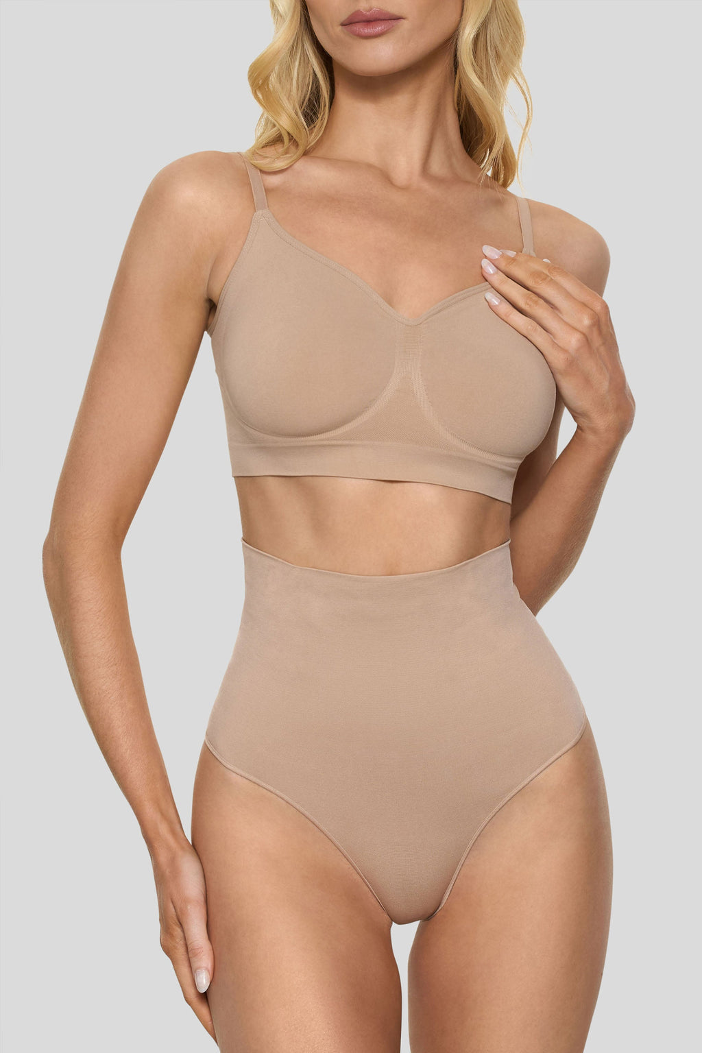 BOOMBA | Beige Short-Waisted Thong Shapewear