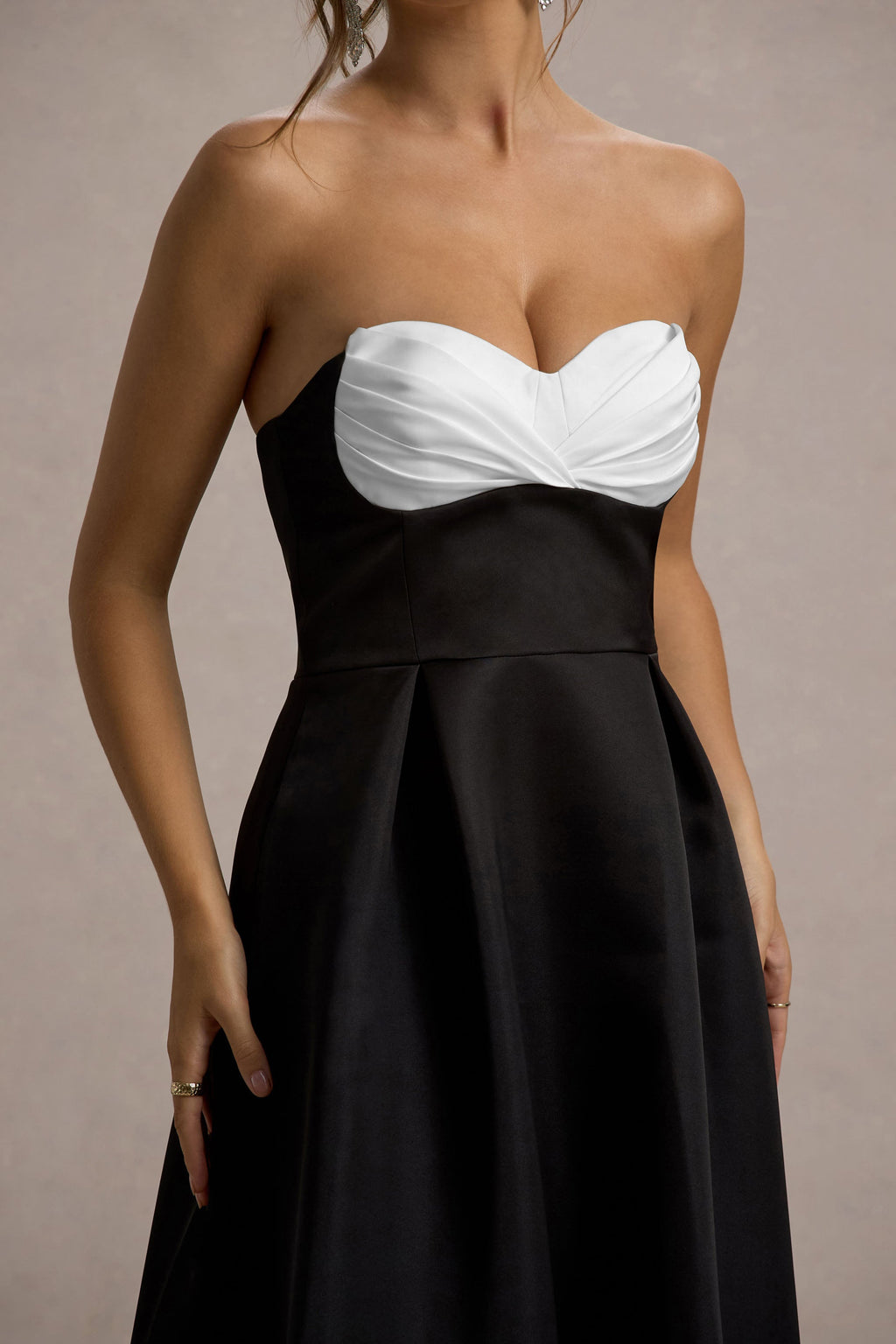 Wintour | Black Satin Sweetheart Midi Dress